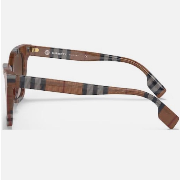 Burberry Sunglasses, New 235 - Picture 5 of 5